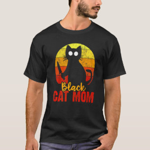 Black Cat Mom Halloween Gore Meow With Bloody Knif T-Shirt
