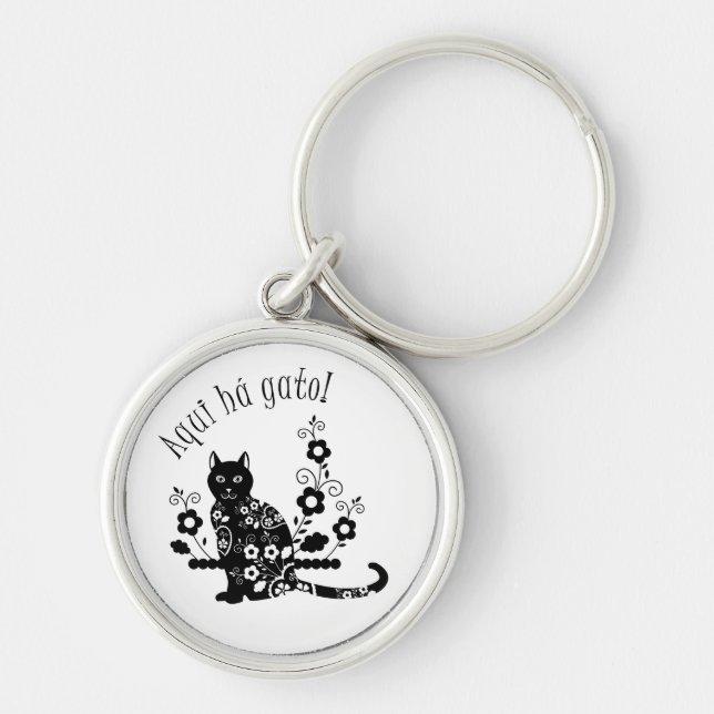 Black cat with flowers and Portuguese expression Keychain (Front)