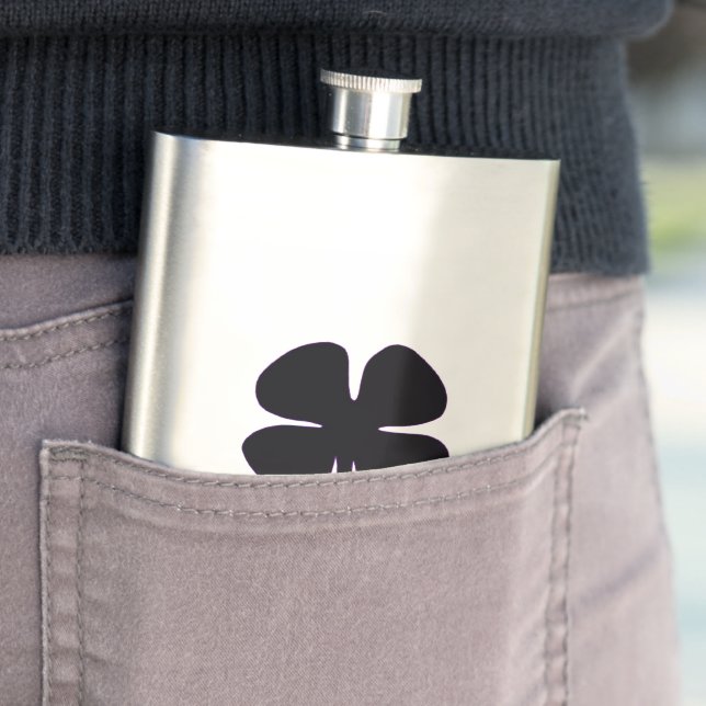 Black Clover stainless steel flask (In Situ)