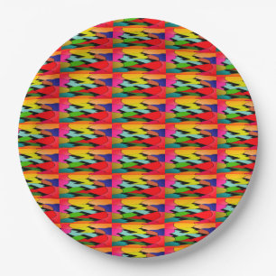 Black colour with art design in the middle         paper plate