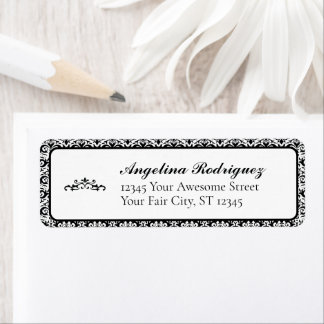 Black Damask Pattern Graduation