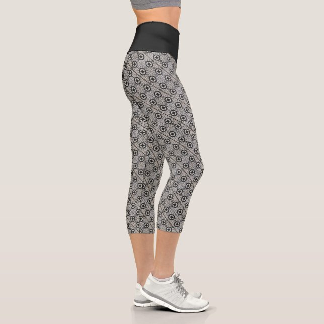 black diamond capri leggings (Right)