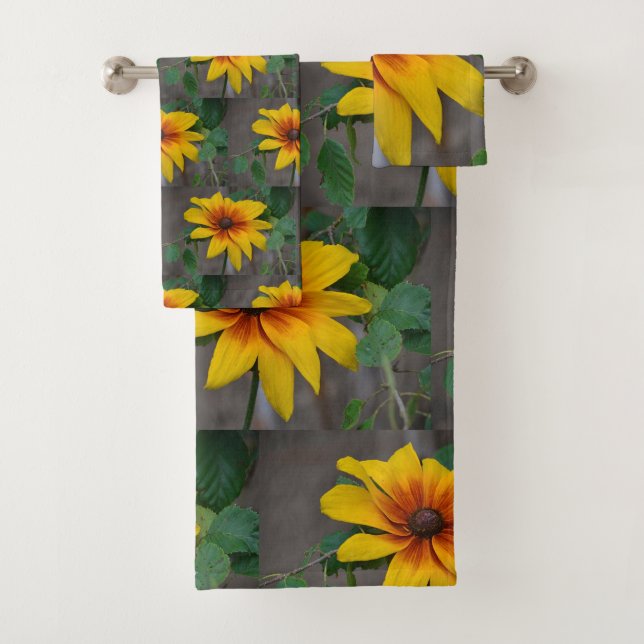 Black-Eyed Susan Pattern Bath Towel Set (Insitu)