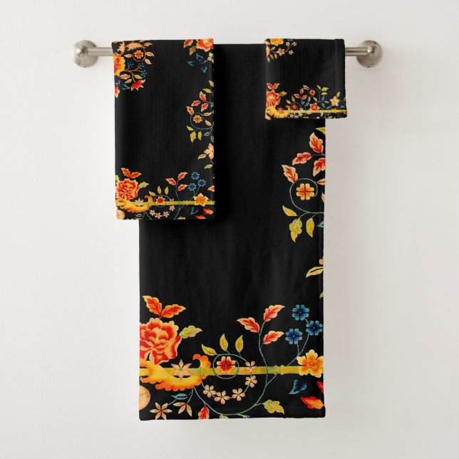 Black Floral Bath Towel Set (Insitu)