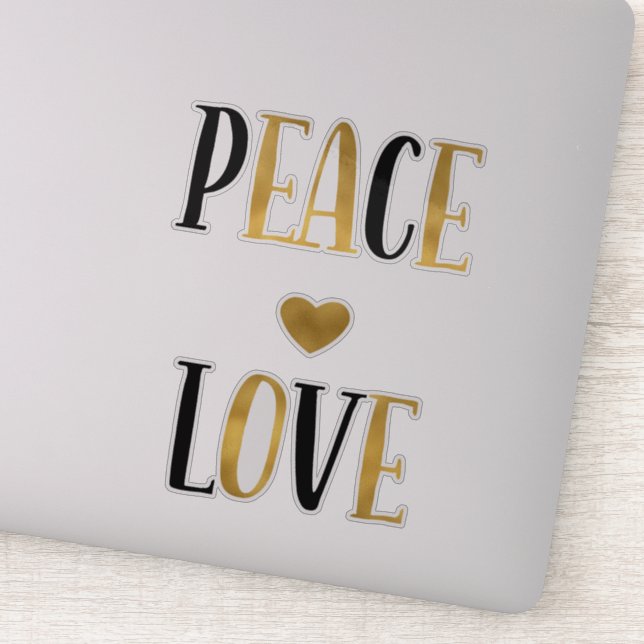 Black Gold Peace Love Heart (Detail)