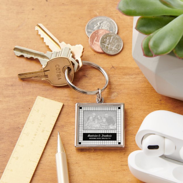 Black Grid Photo Keychain (Desk)