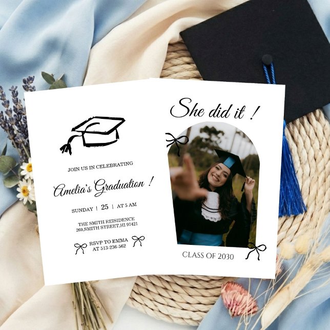 Black Hand drawn Bow graduation party invitation (Créateur téléchargé)