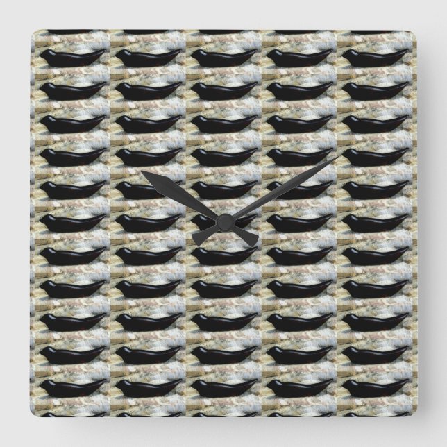 black harbour seals clock (Front)