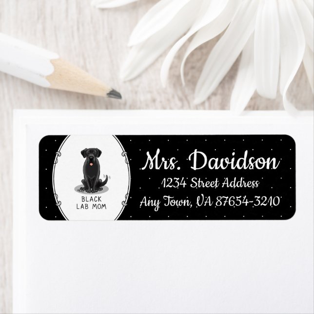 Black Lab Mom (Labrador Retriever Mom) mignonne ch (En situation)