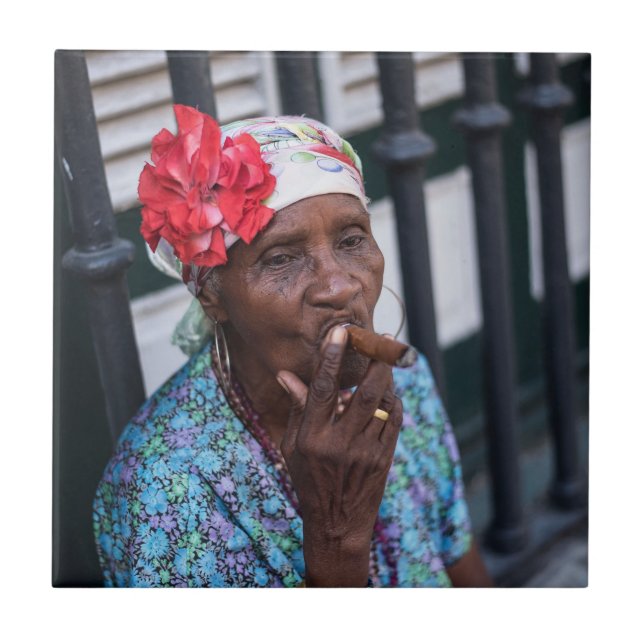 Black lady smoking a cigar with flower on head tile (Front)