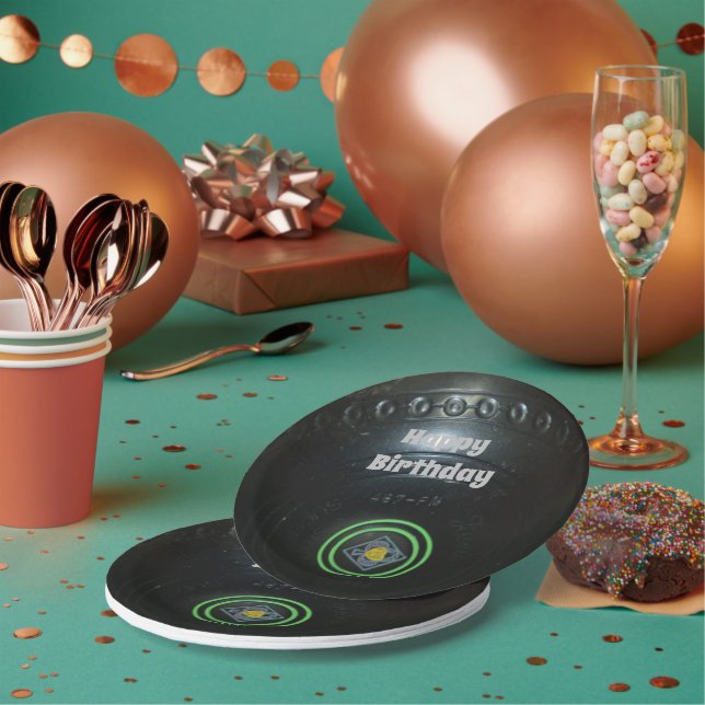 Black Lawn Bowl, Birthday Paper Plates (Multi)