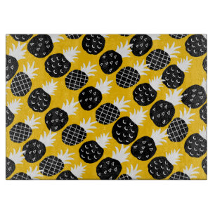 Black pineapples cutting board