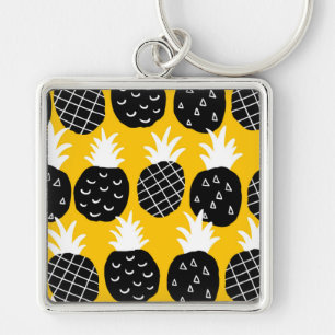 Black pineapples keychain