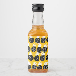 Black pineapples liquor bottle label