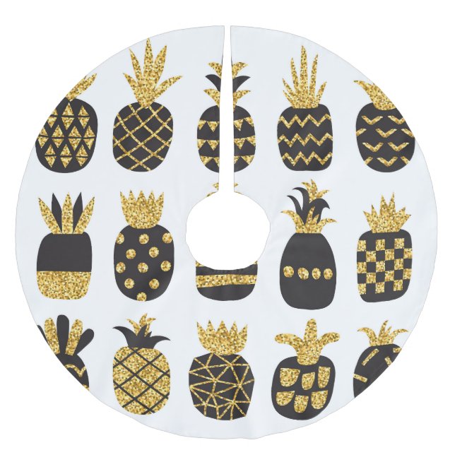 Black Pineapples: Unique Textured Set Brushed Polyester Tree Skirt (Front)