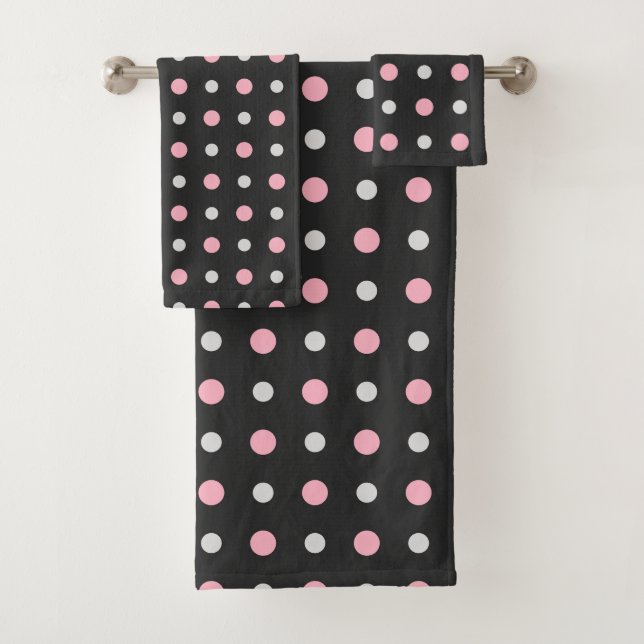 Black, pink, grey and white dots bath towel set (Insitu)