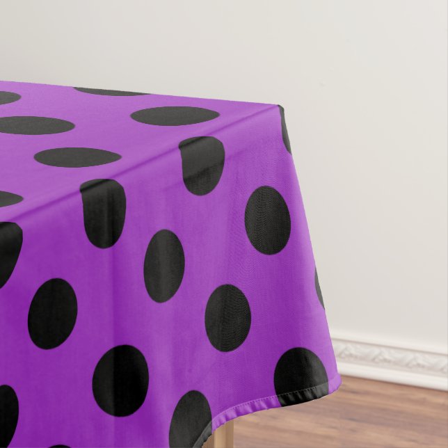 Black polka dots on purple tablecloth (In Situ)