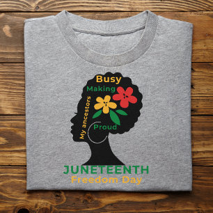 Black power afro woman Juneteenth aesthetic  T-Shirt