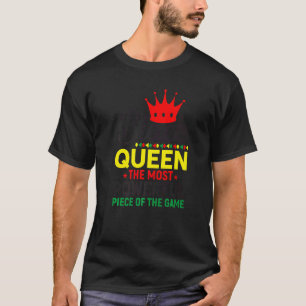 Black Queen Chess Gaming Quote Gamer Pun Text T-Shirt