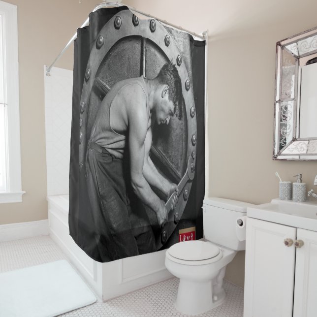 black red love mechanic showercurtain (In Situ)
