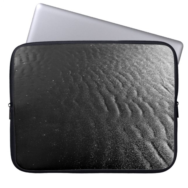 Black sand laptop sleeve (Front)