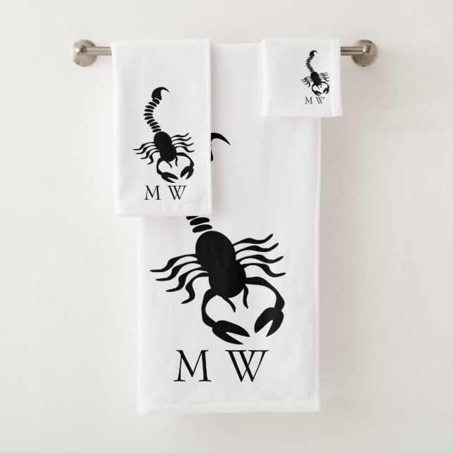 Black Scorpion Design Monogrammed (En situation)