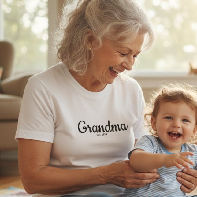 Black Script Established Grandma T-Shirt (Créateur téléchargé)