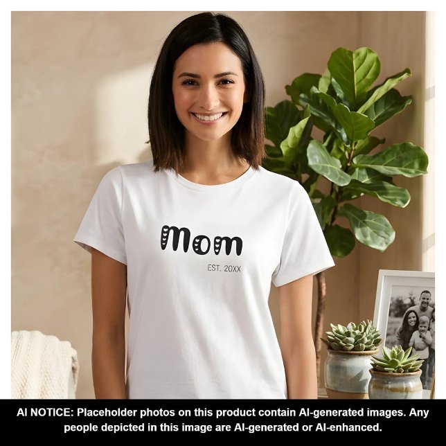 Black Script Established Mom Cute Hearts T-Shirt (Creator Uploaded)