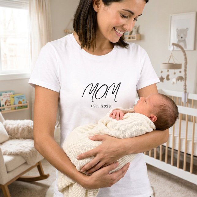 Black Script Established Mom Modern Minimalist T-Shirt (Creator Uploaded)