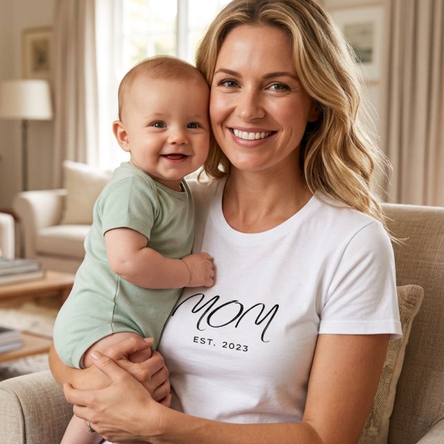 Black Script Established Mom Modern Minimalist T-Shirt (Creator Uploaded)