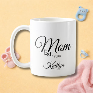 Black Script Mom Established New Mom Gift Coffee Mug