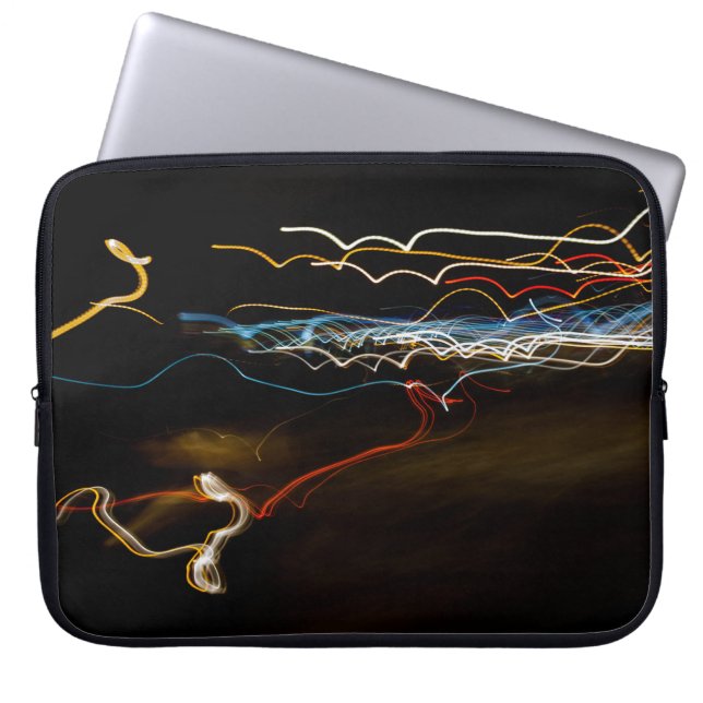 black shooter laptop sleeve (Front)