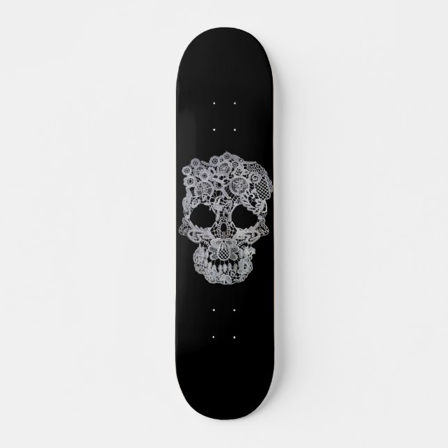 Black skull skateboard (Front)