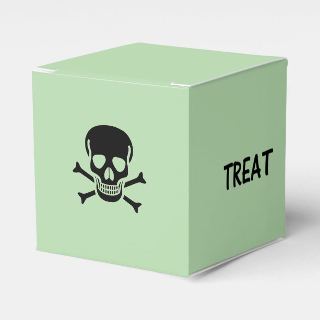 Black Skull Trick Treat green square favour boxes (Front Side)