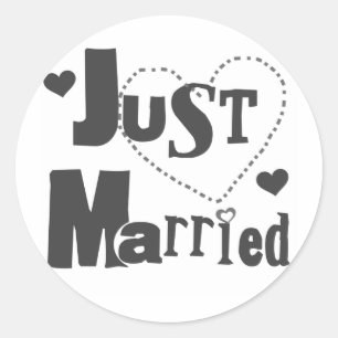 Black Text with Heart Just Married Classic Round Sticker