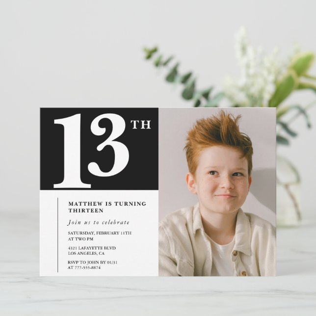 Black White 13e anniversaire invitation Chic Photo (Debout devant)