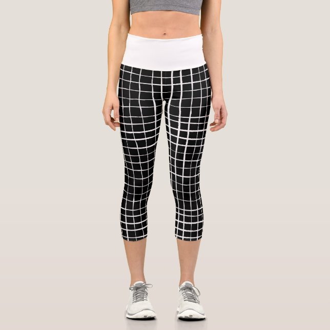 Black & White Abstract Pattern Capri Leggings (Front)