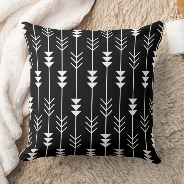 Black & White Arrows Pattern Simple Art Throw Pillow (Blanket)