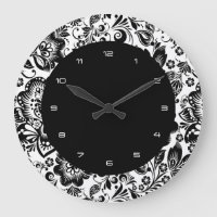 Black & White Baroque Flowers Pattern
