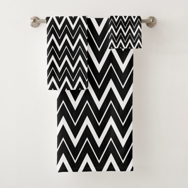 Black White Chevron Striped Bath Towel Set (Insitu)