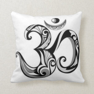 Black White Crown Chakra Pattern Print Throw Pillow