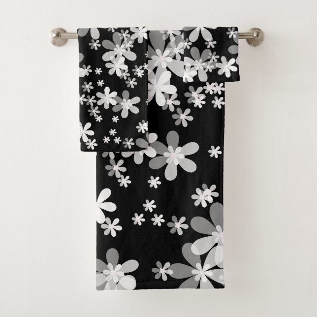 black white floral bath towel set (Insitu)