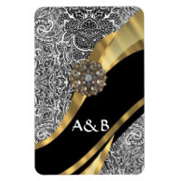 Black & white floral damask pattern