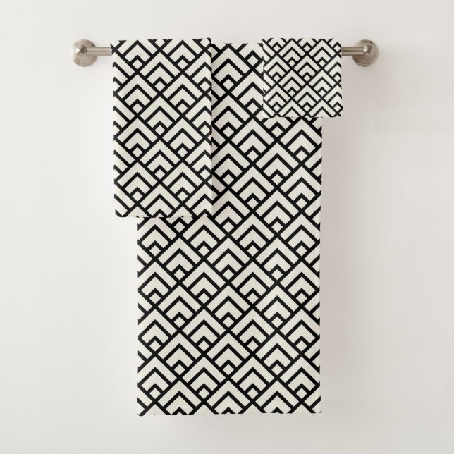 Black & White Geometric Pattern Bath Towel Set (Insitu)