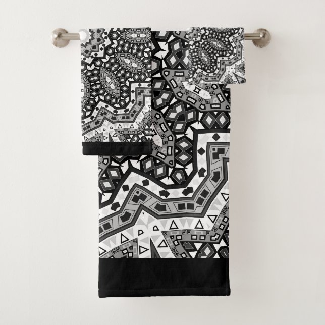 Black white mandala, kaleidoscope, round ornament bath towel set (Insitu)