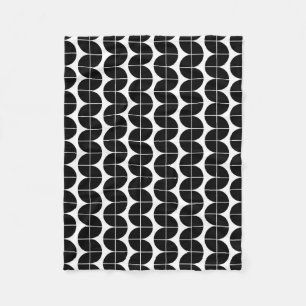 Black & White Mid Century Modern Abstract Pattern Fleece Blanket