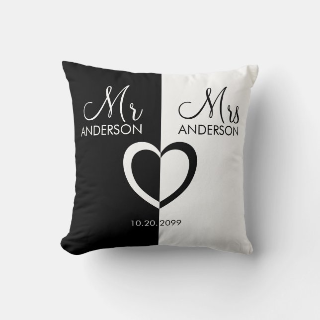 Black white Mr Mrs name heart wedding Throw Pillow (Front)