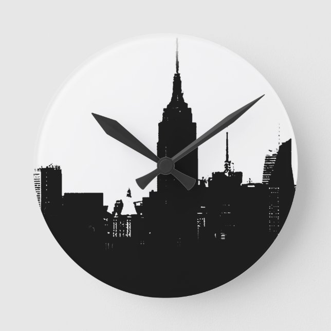 Black White New York Silhouette Round Clock (Front)