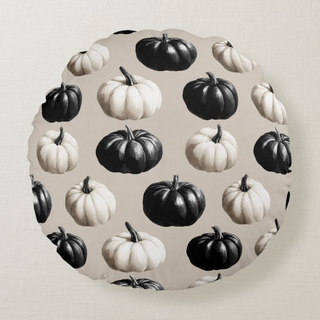 Black & White Pumpkin Fall Design Round Pillow (Front)