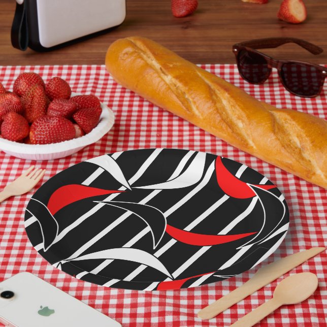 Black, white, red modern art paper plate (Picnic)